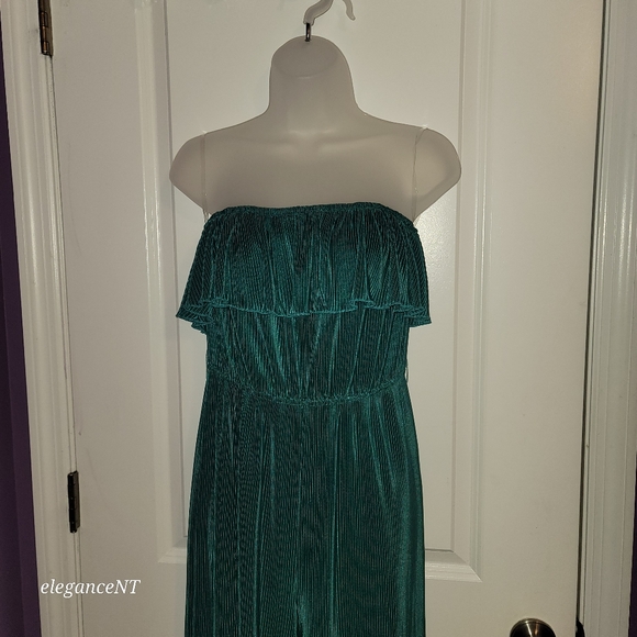 Fashion Nova Off Shoulder Teal Jumpsuit Sz: M - Picture 4 of 8